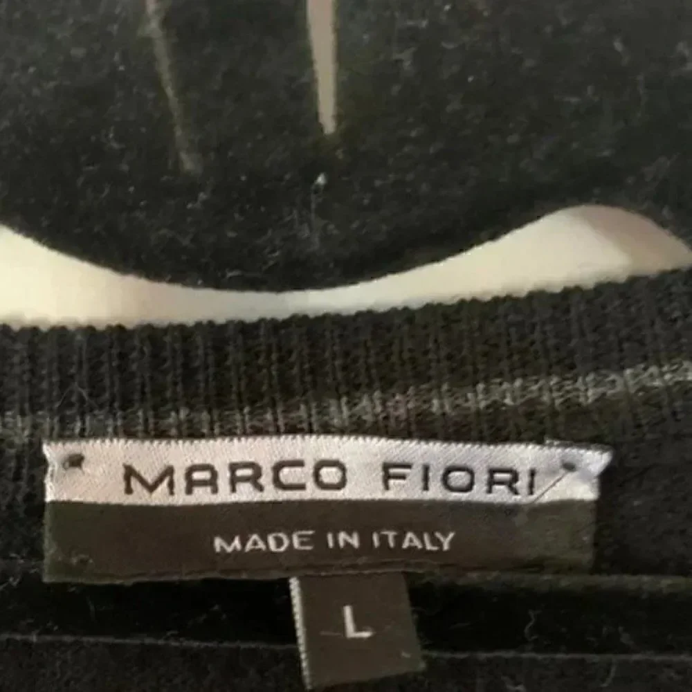 Marco Fiori Men’s Merino Wool V Neck Sweater size L